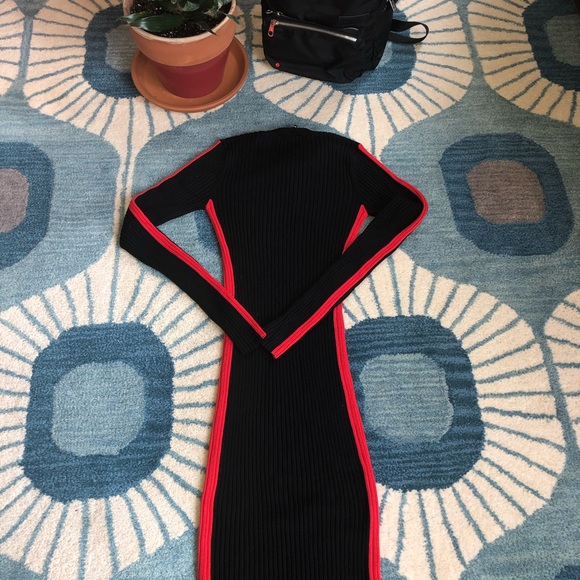 EXPRESS Ribbed Dress - Picture 4 of 5